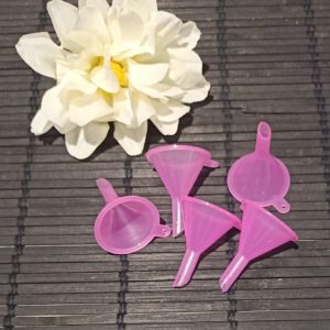 Mini Plastic Funnels set of 5 - Pink